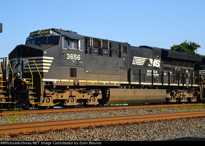 NS 3656
